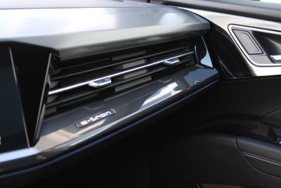 Audi Q4 e-tron S-line quattro