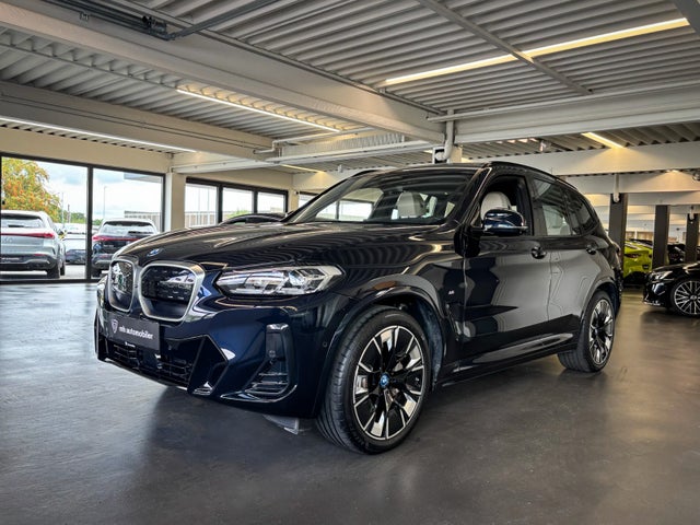 BMW iX3  Charged Plus M-Sport