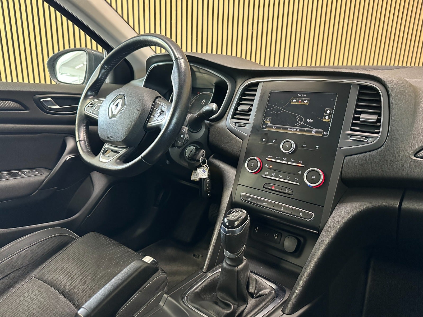 Renault Megane IV TCe 100 Zen