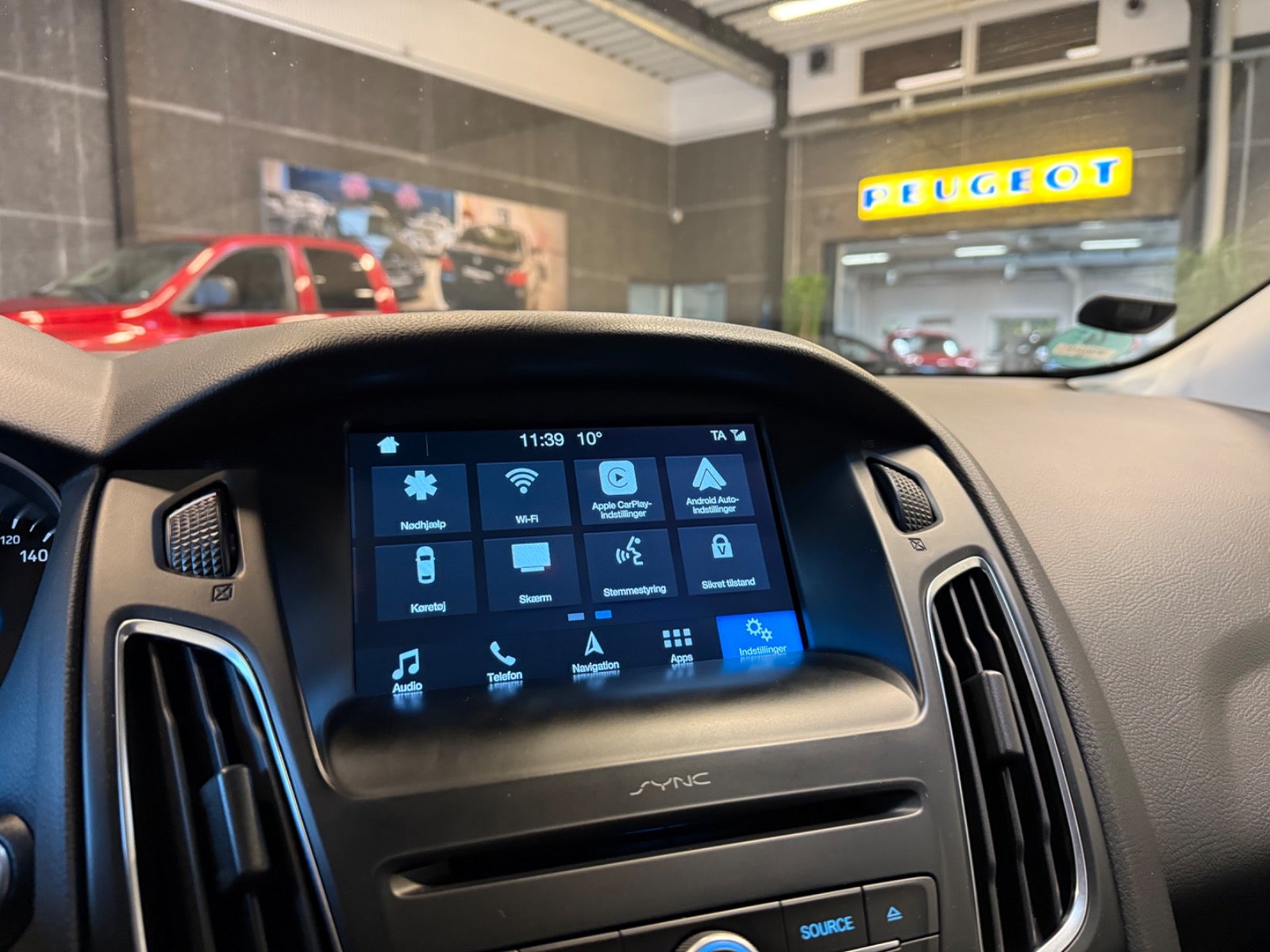 Ford Focus SCTi 125 Titanium stc.