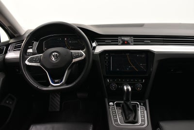 VW Passat GTE Variant DSG