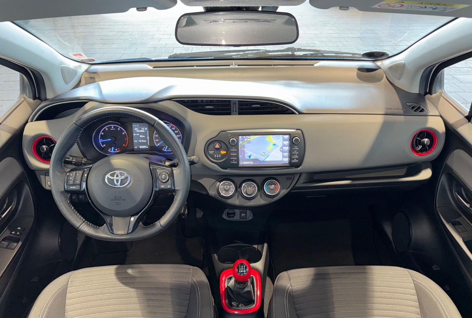 Billede af Toyota Yaris 1,0 VVT-i T1