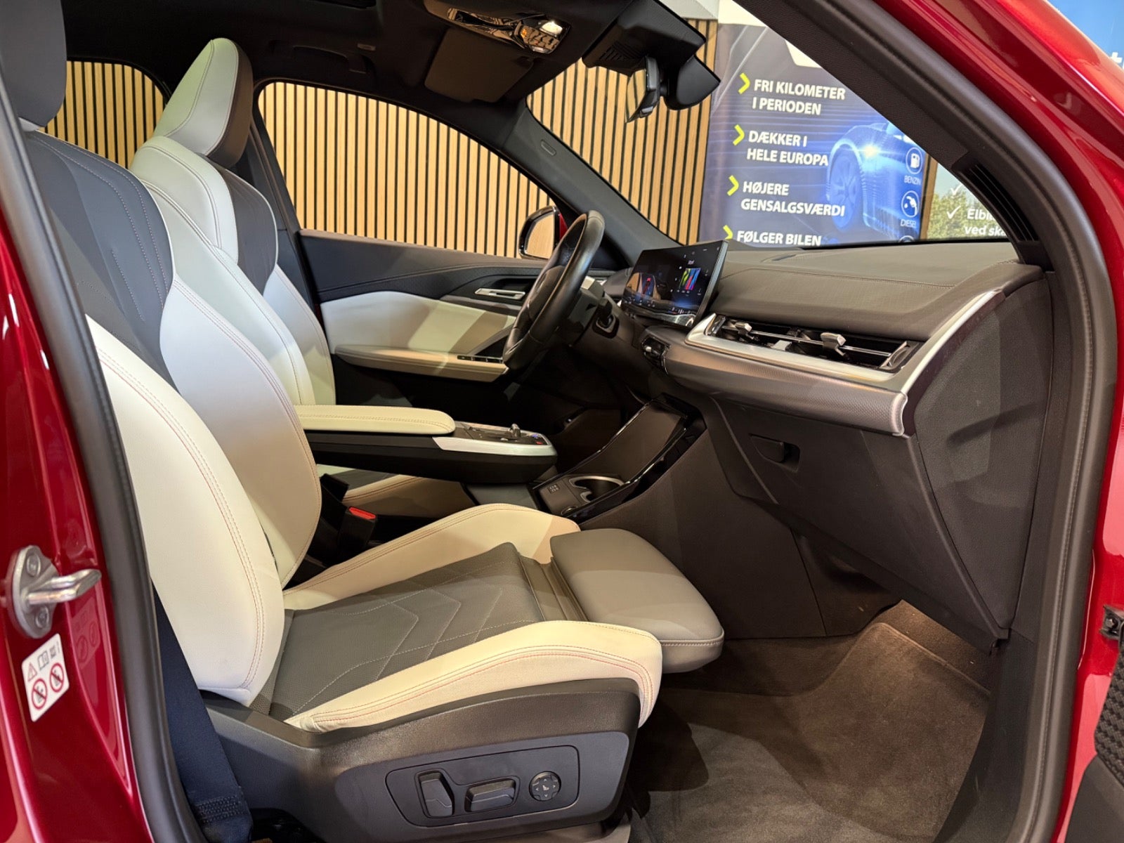 Billede af BMW iX2  xDrive30 Fully Charged M-Sport