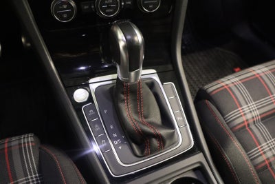 VW Golf VII GTi Performance DSG