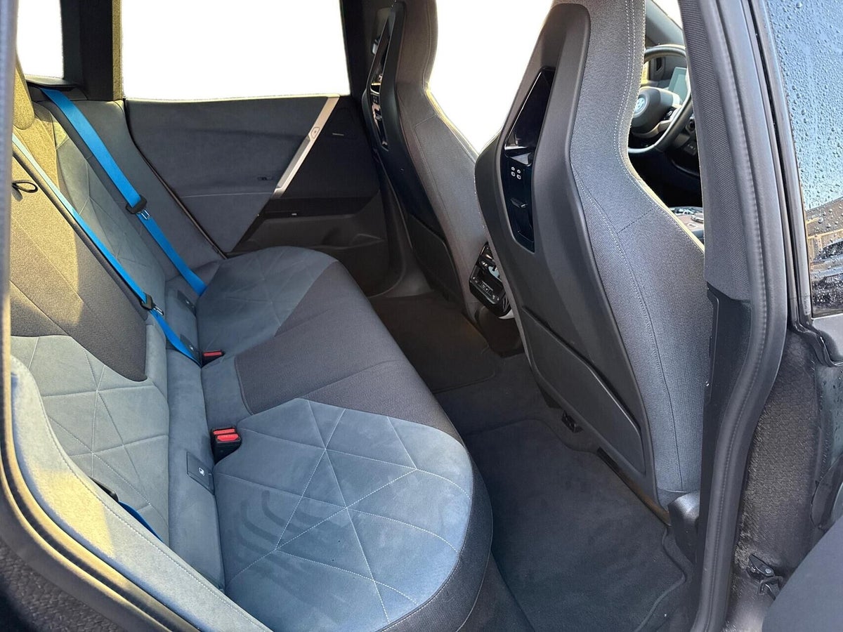 BMW iX xDrive40 Fully Charged M-Sport billede 12