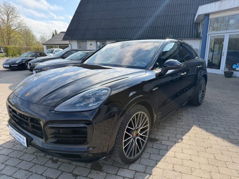 Porsche Cayenne E-Hybrid Coupé Tiptr. Van