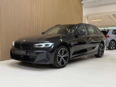 BMW 330e Touring M-Sport aut.