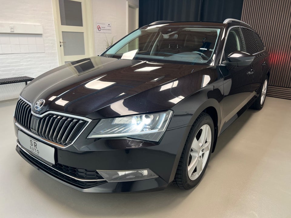 Skoda Superb, Billede 1