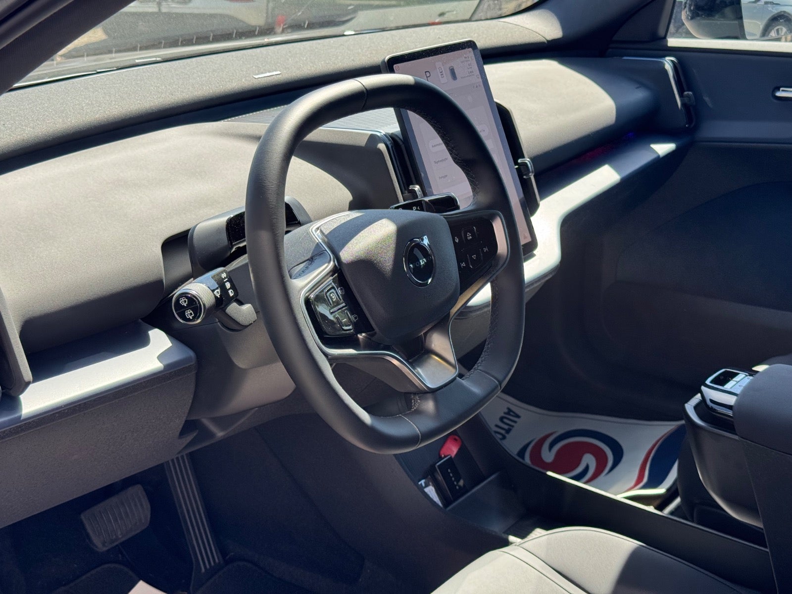 Billede af Volvo EX30  Extended Range Black Edition