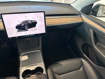 Tesla Model Y Long Range RWD