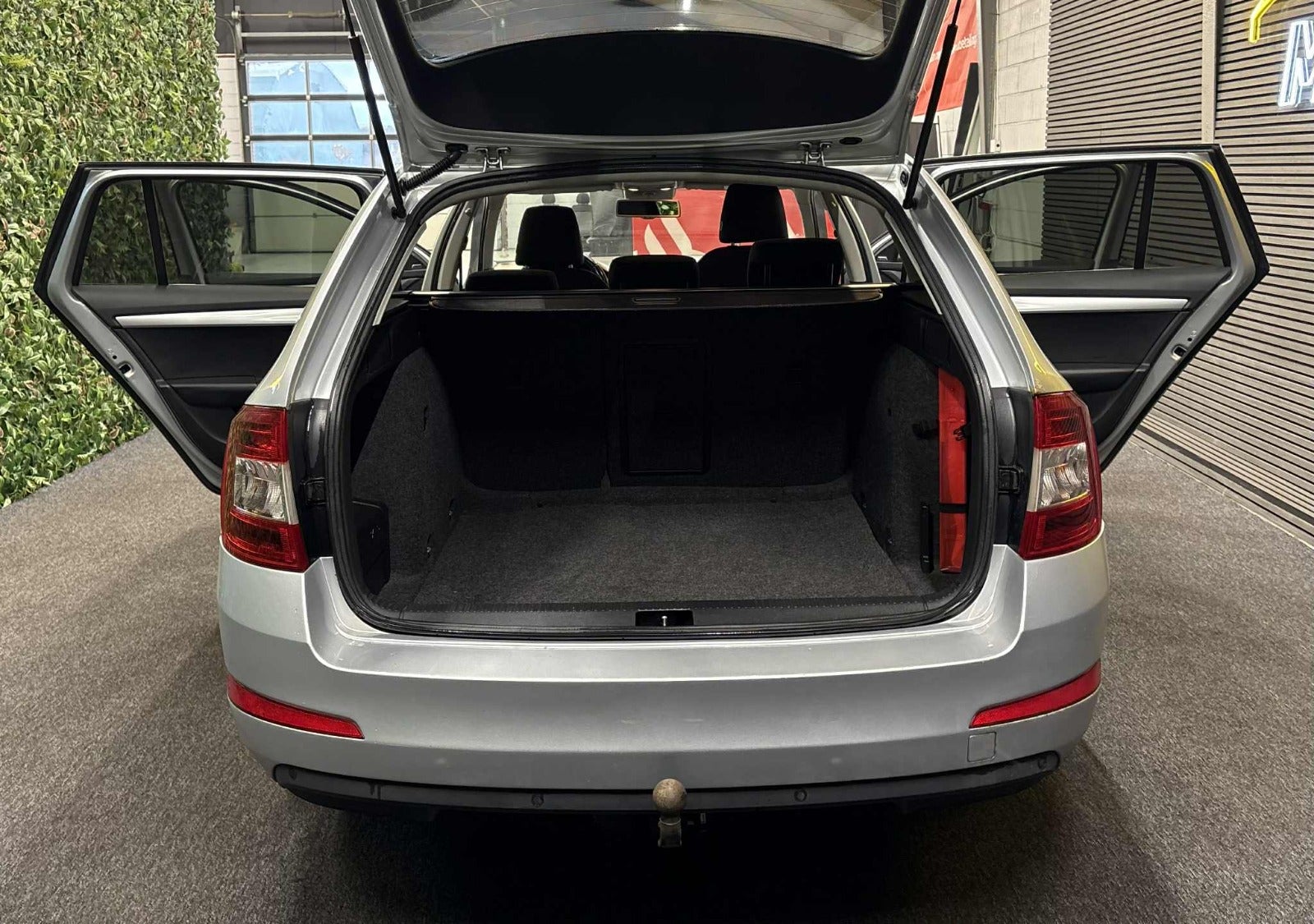 Billede af Skoda Octavia 2,0 TDi 150 Elegance Combi DSG