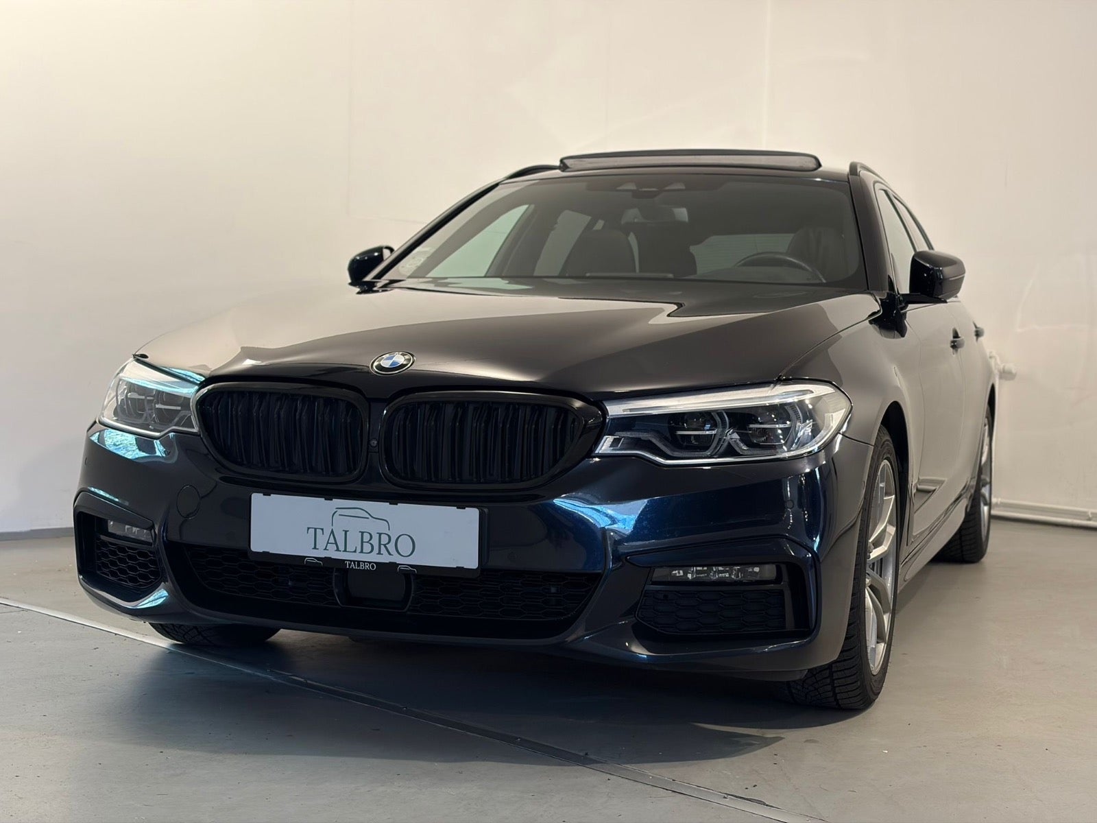BMW – 540i