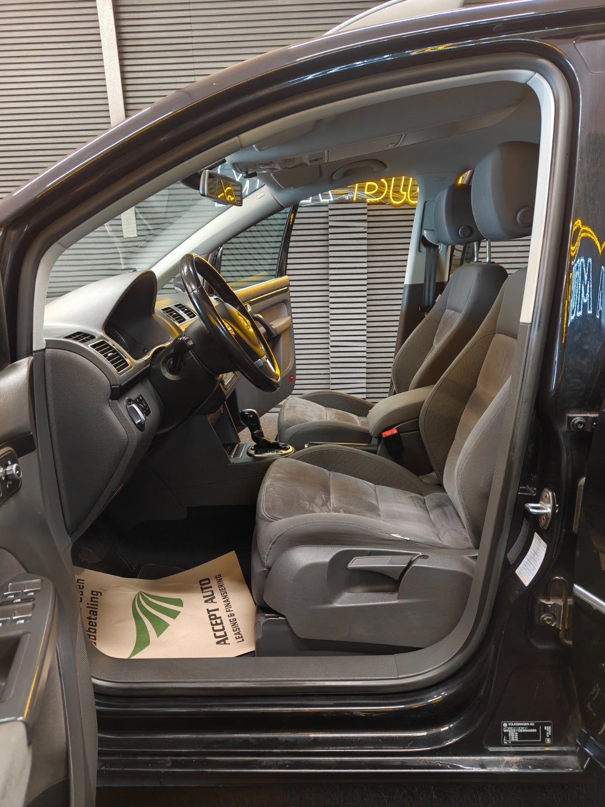 Billede af VW Touran 2,0 TDi 140 Comfortline DSG BMT