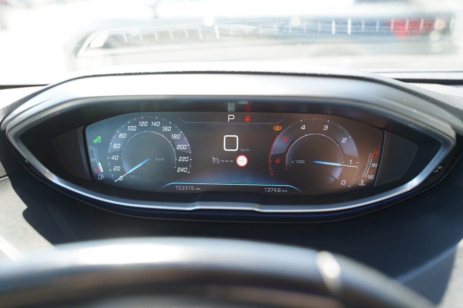 Billede af Peugeot 5008 1,6 BlueHDi 120 Allure EAT6 7prs