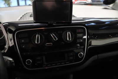 VW Up! 75 High Up! ASG