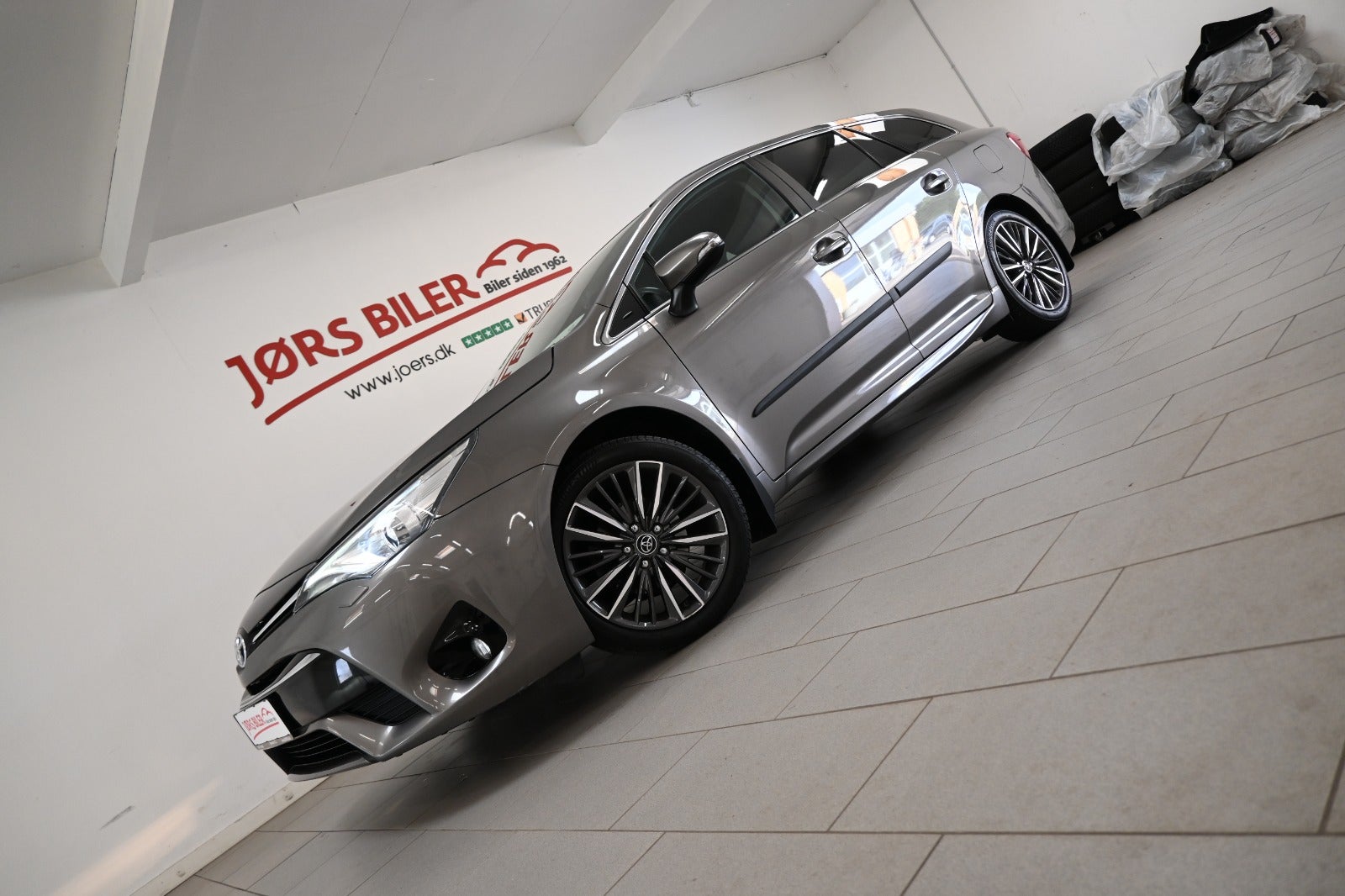 Toyota Avensis VVT-i T2 Selected Touring Sports MDS
