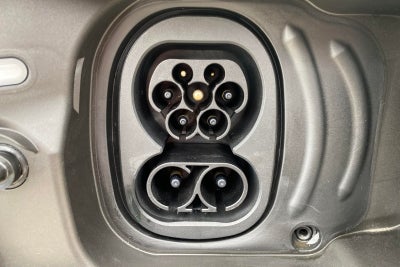 Ford Explorer Premium Extended Range