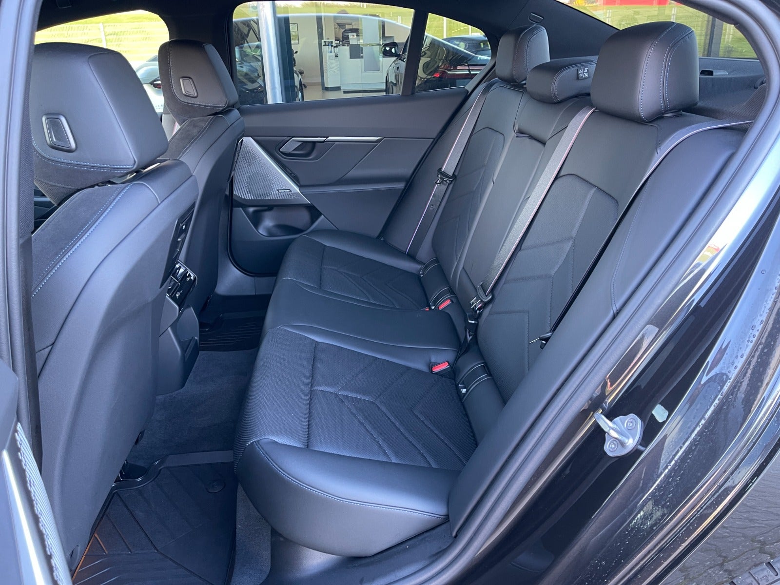 BMW i5 eDrive40 M-Sport 4d - 18