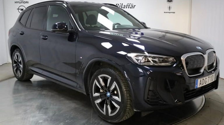 BMW iX3 Charged M-Sport
