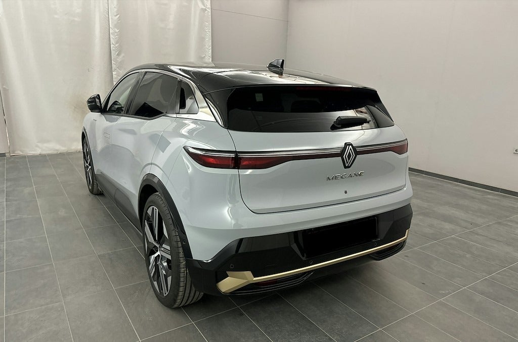 Renault Megane E-Tech Iconic
