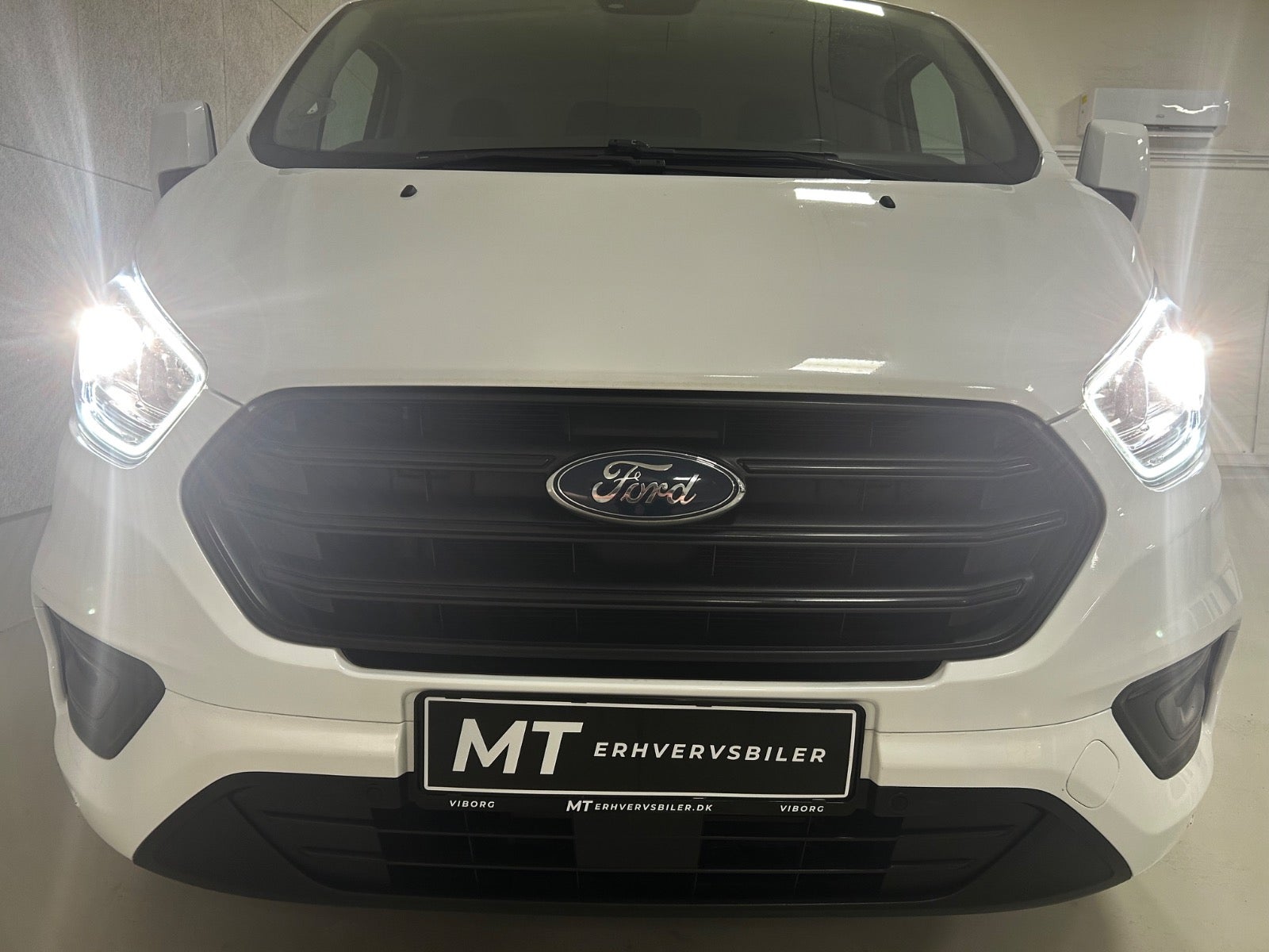 Billede af Ford Transit Custom 300L 2,0 TDCi 130 Trend