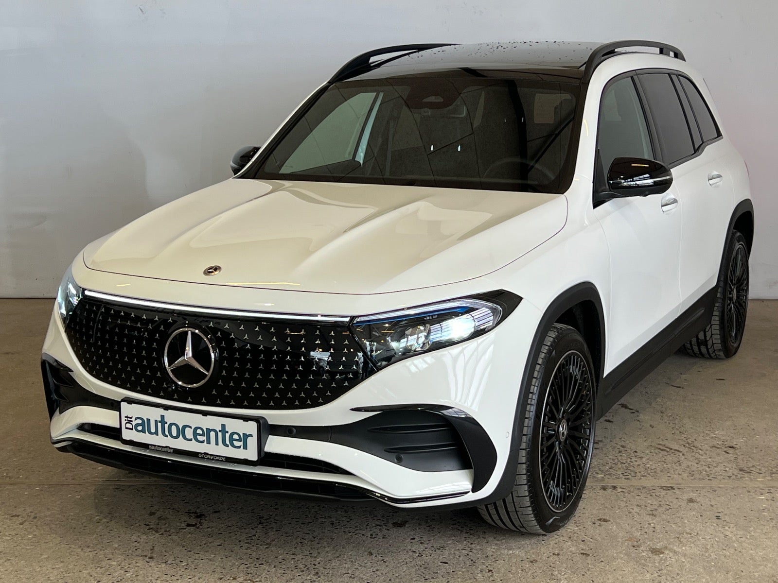Mercedes EQB300 AMG Line 4Matic Van
