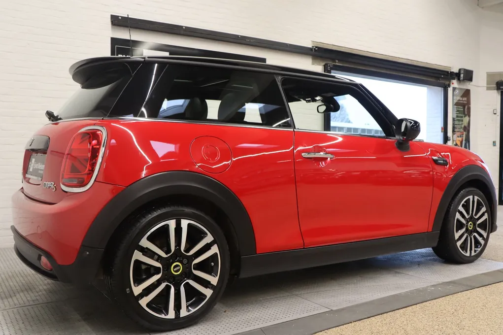 MINI Cooper SE Camden Edition