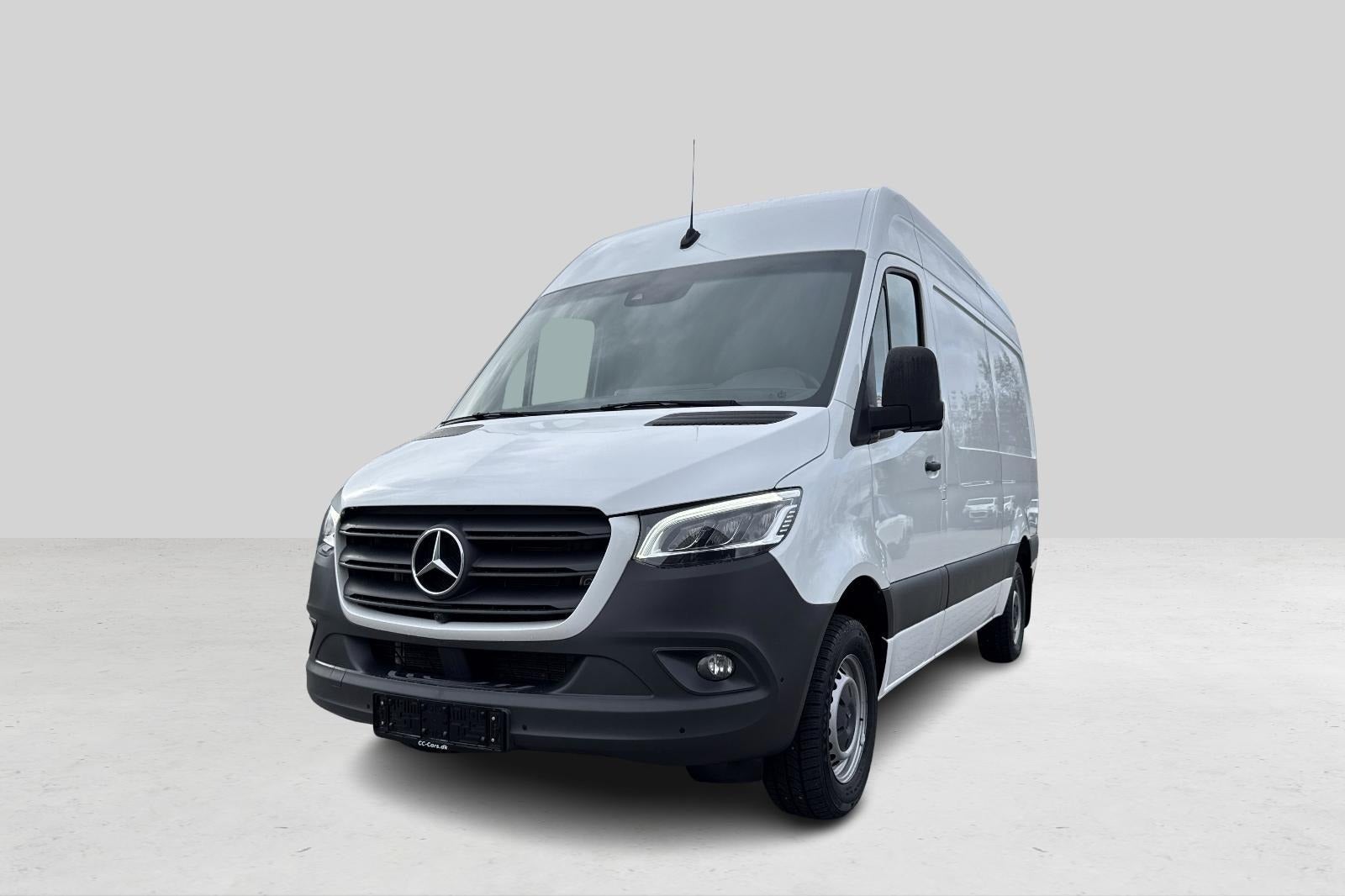 Mercedes-Benz Sprinter 317 2,0 CDi A2 Kassevogn aut. RWD