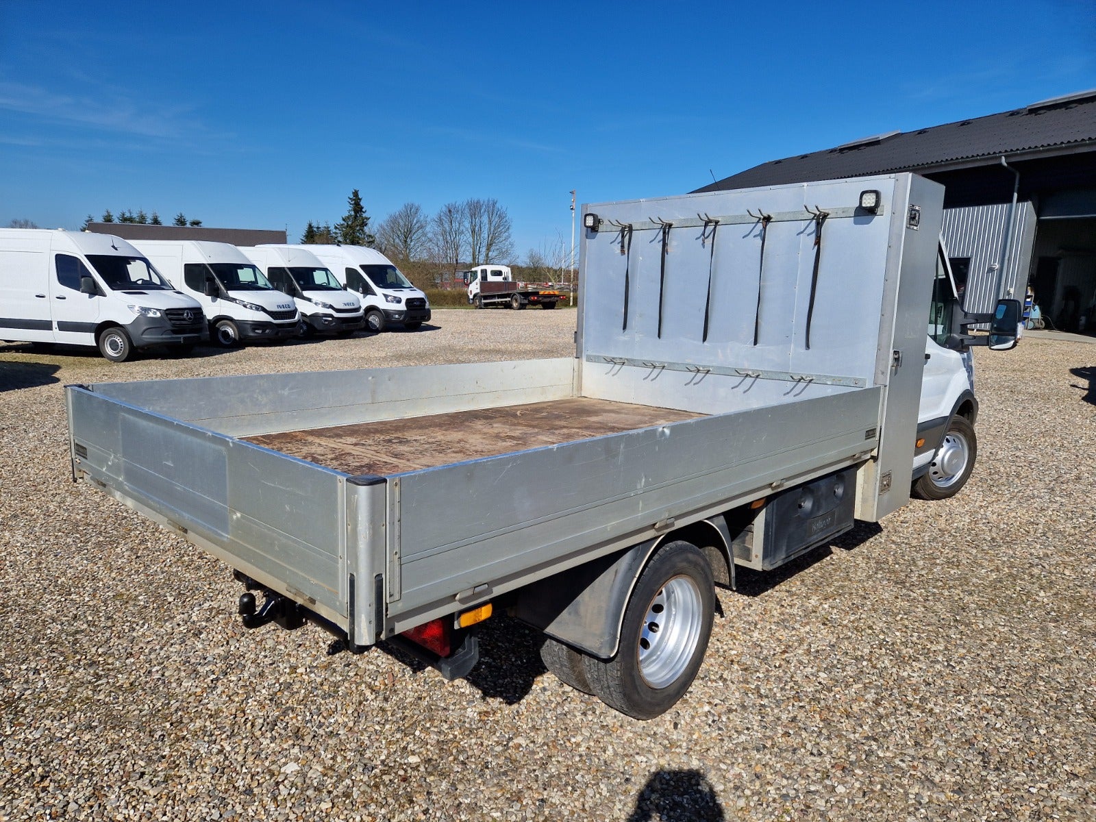 Billede af Ford Transit 350 L2 Chassis 2,0 TDCi 170 Lodvogn RWD