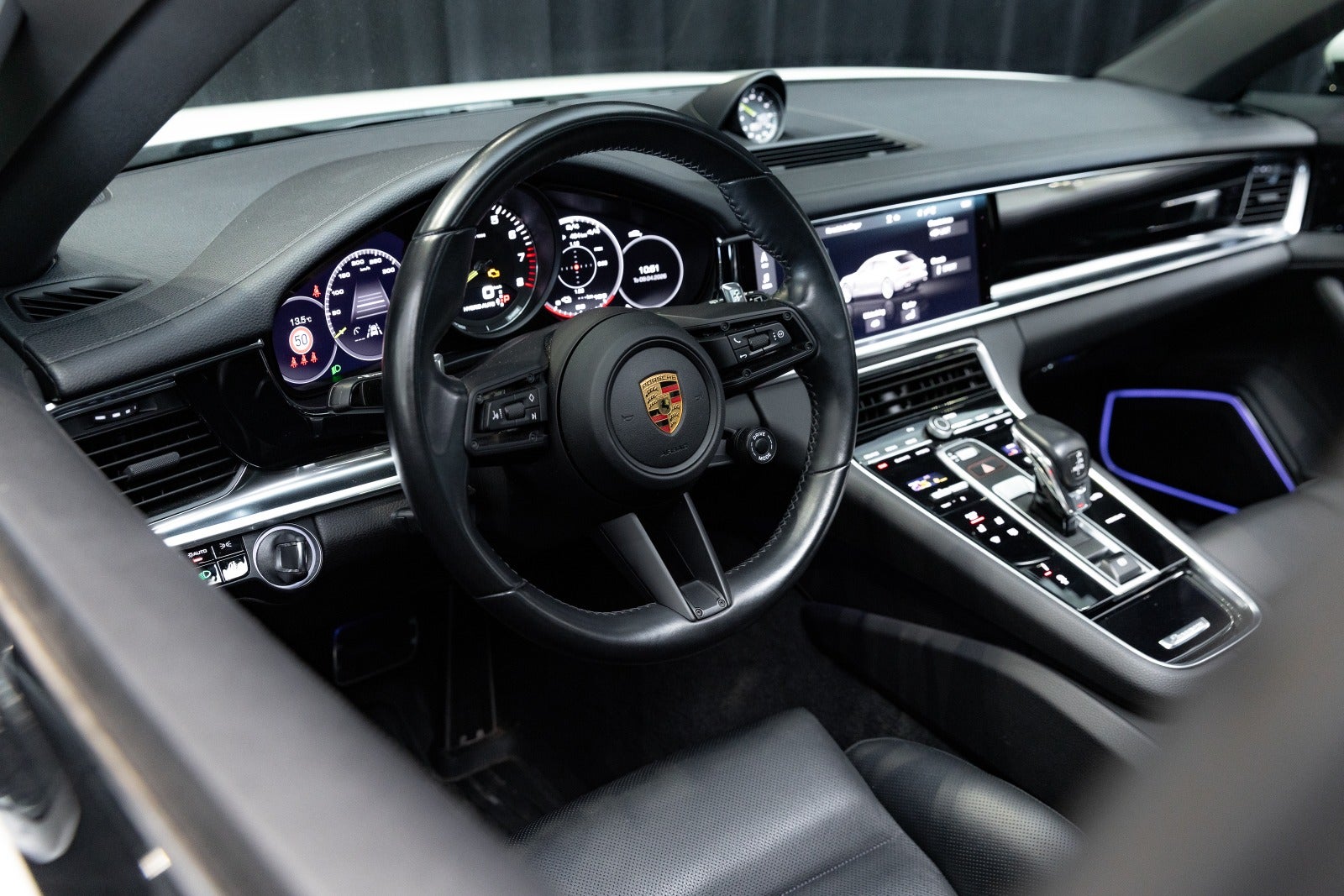 Gallery image 10 of 18