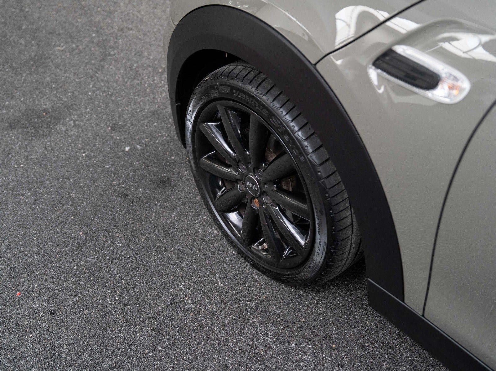 Gallery image 8 of 17