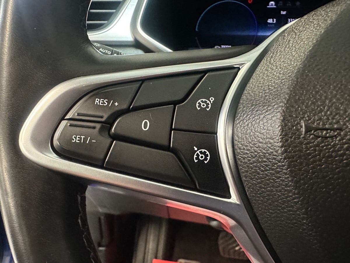 Renault Captur E-Tech Intens