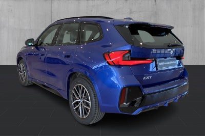 BMW iX1 eDrive20 M-Sport BMW iX1 eDrive20 M-Sport - 2