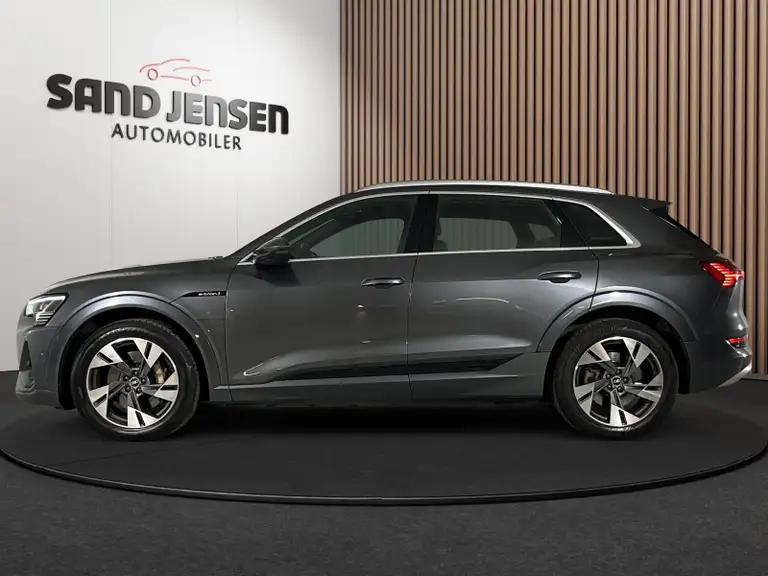 Audi e-tron S-line quattro