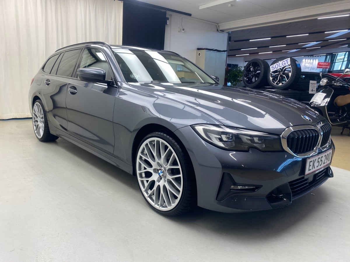 Billede af BMW 320d 2,0 Touring Sport Line aut.