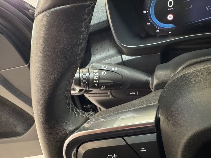 Volvo XC40 P6 ReCharge Core