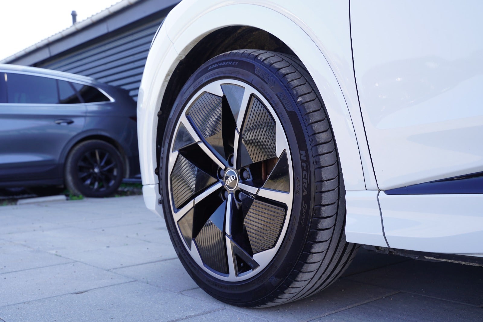 Billede af Audi Q4 e-tron 40 S-line