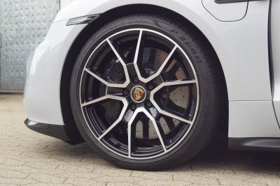 Porsche Taycan Turbo S Performance+