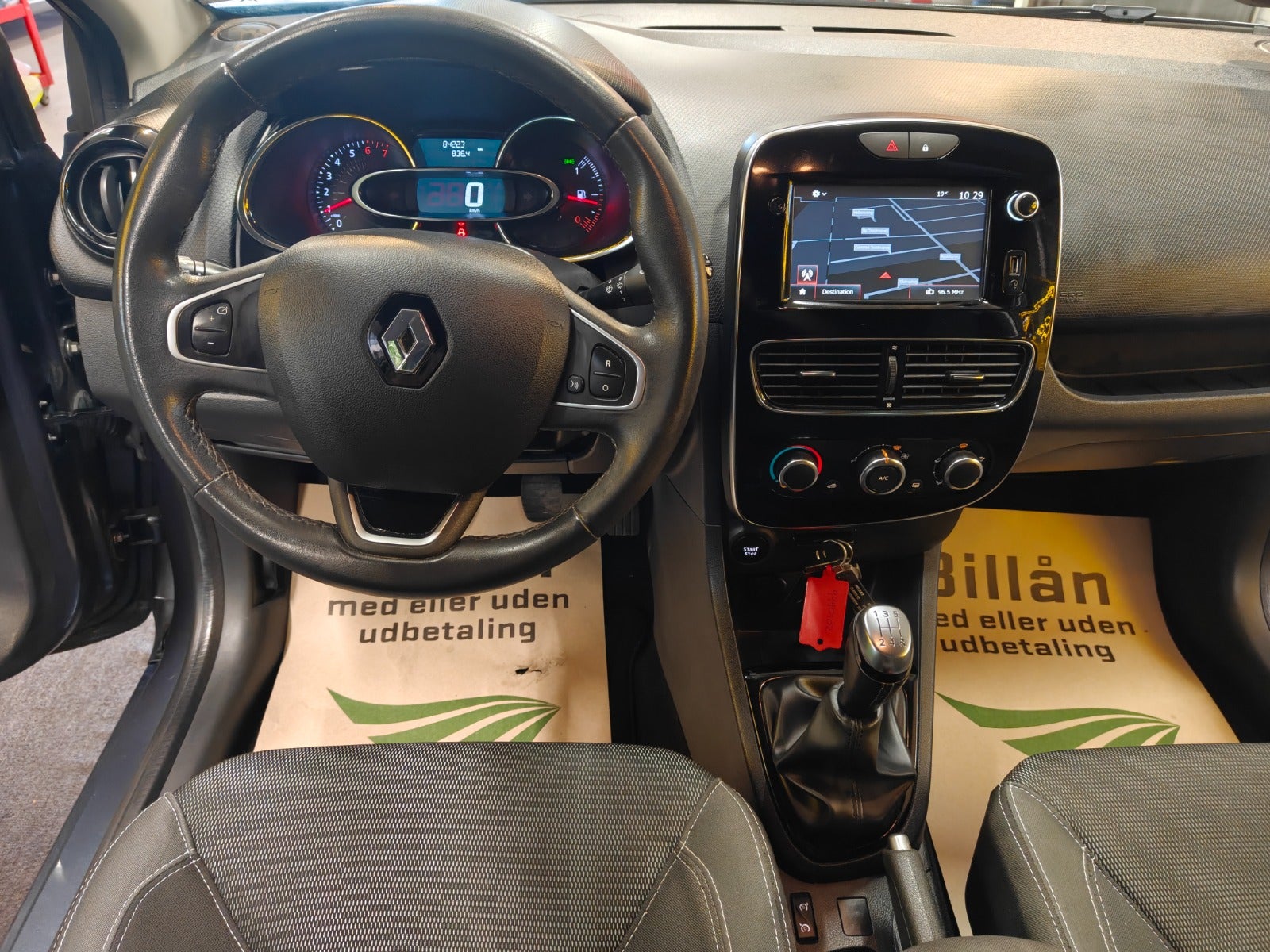 Billede af Renault Clio IV 0,9 TCe 90 Expression Sport Tourer