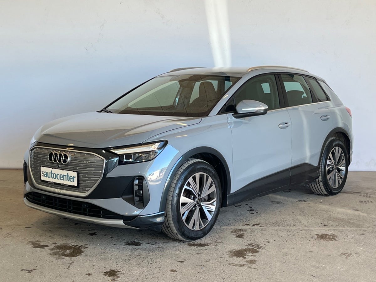 Audi Q4 e-tron S-line quattro Van