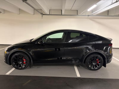 Tesla Model Y  Long Range AWD 5d