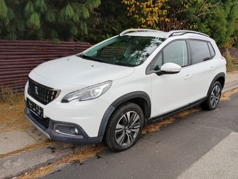 Peugeot 2008 BlueHDi 100 Allure