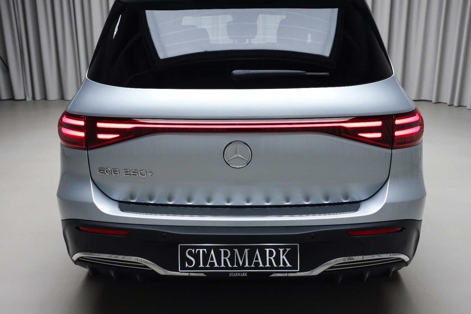 Mercedes-Benz EQB 250+