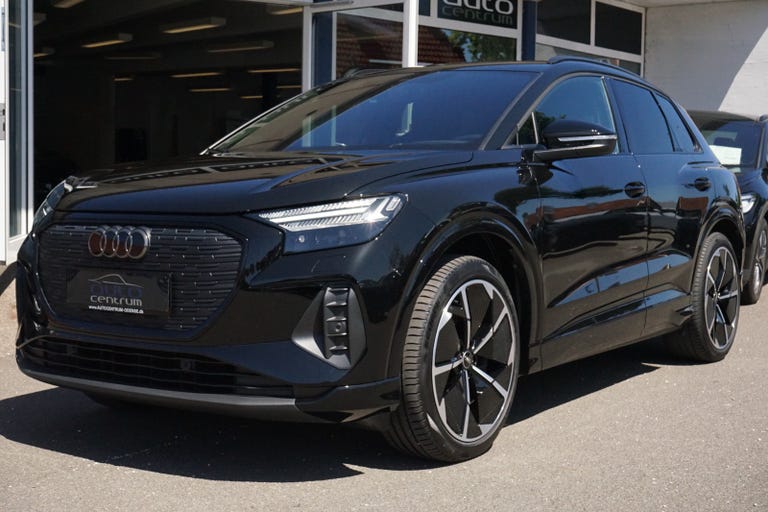 Audi Q4 e-tron S-line quattro