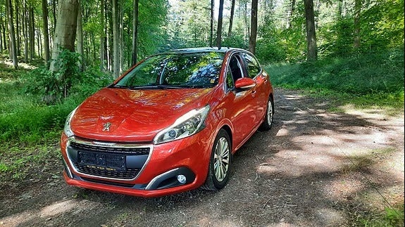 Peugeot 208 BlueHDi 100 Allure