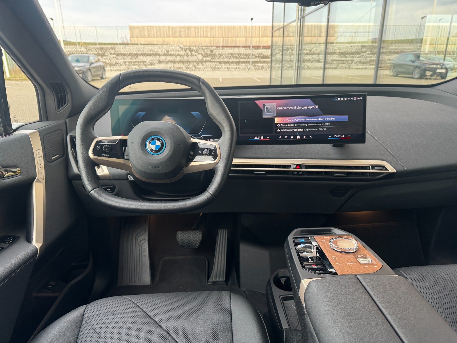 BMW iX xDrive50 Supercharged 5d - 7