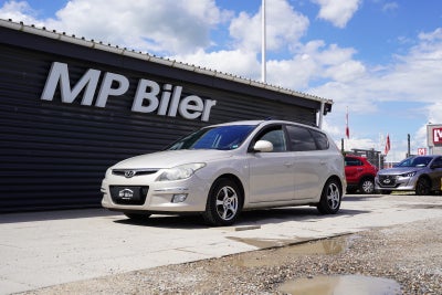 Hyundai i30 1,6 CRDi 115 Comfort CW aut. 5d