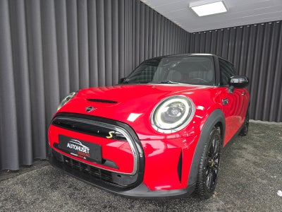 MINI Cooper SE  Experience 3d