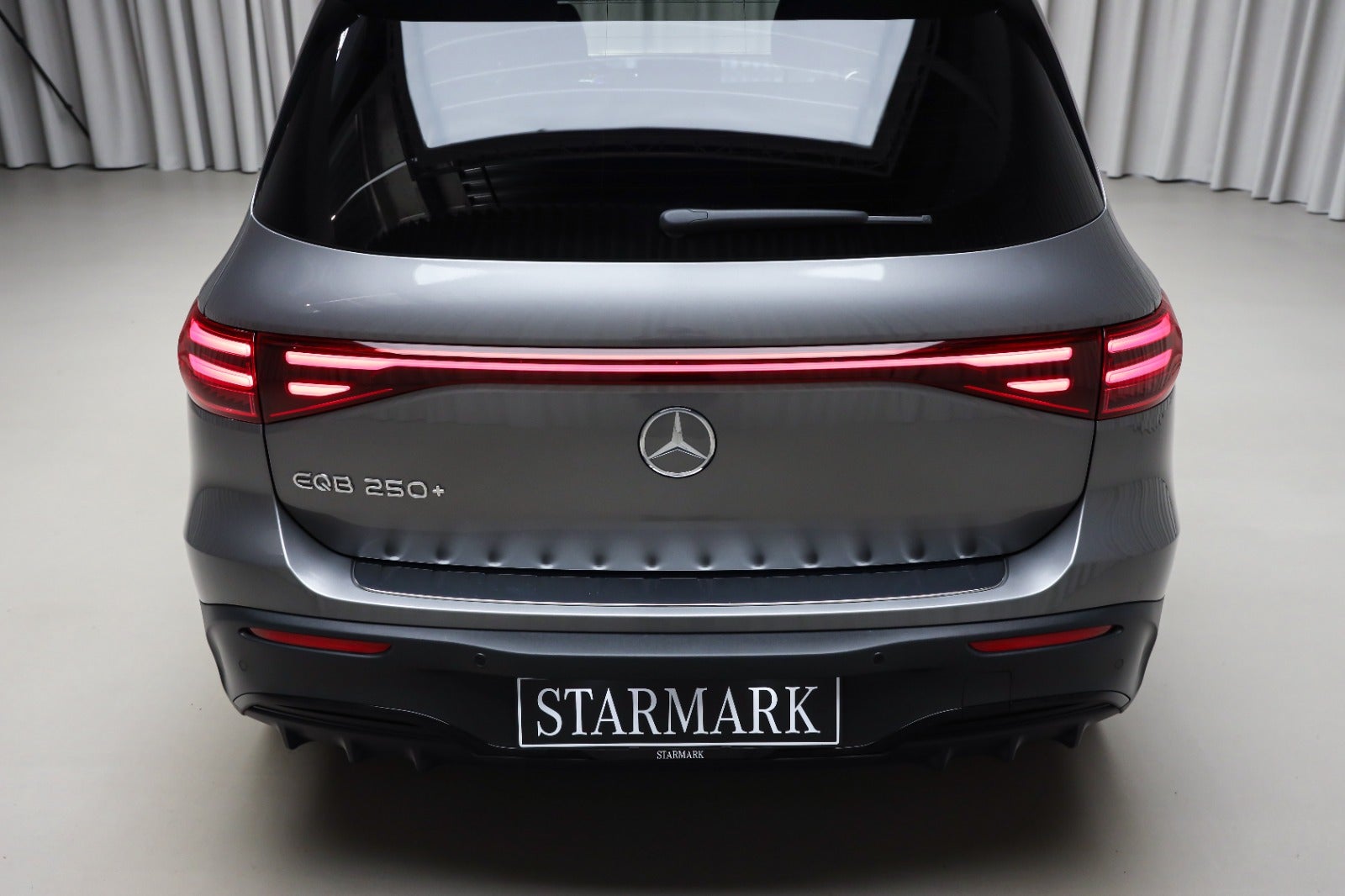 Mercedes-Benz EQB 250+