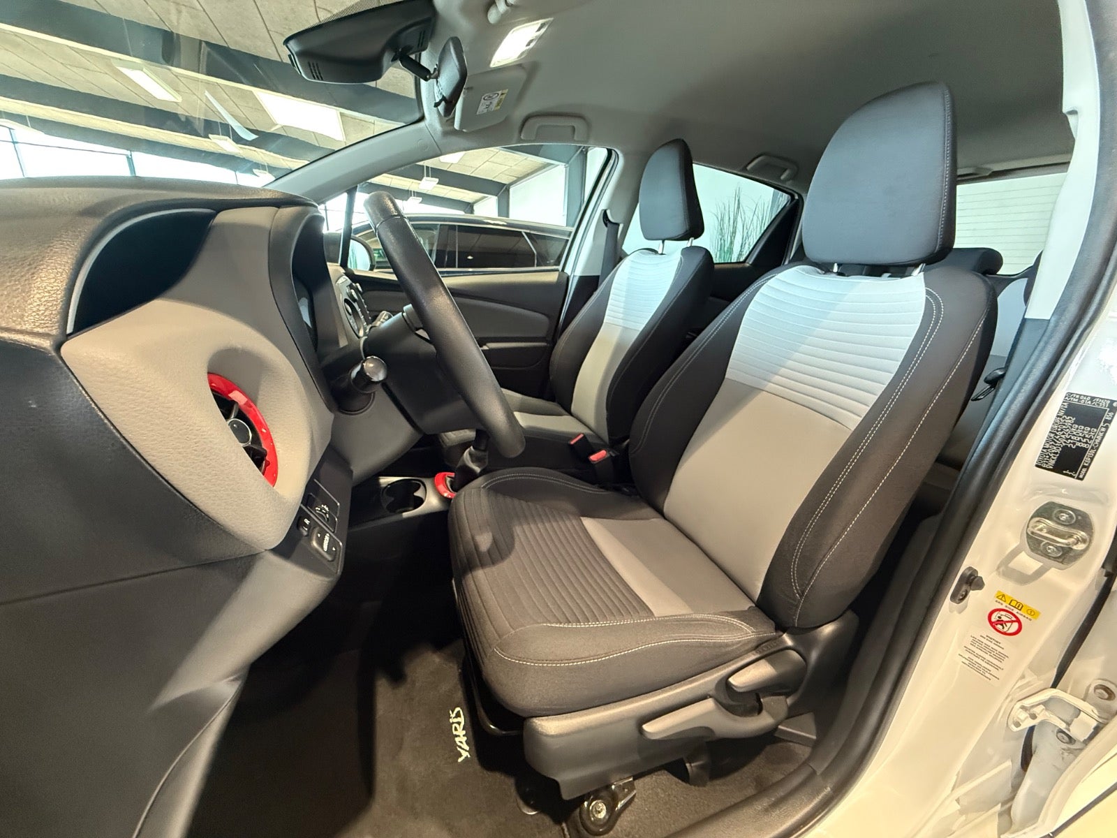 Billede af Toyota Yaris 1,0 VVT-i T1